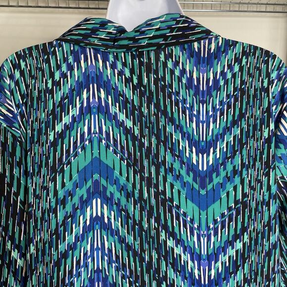 Catherines Women's Green Blue Chevron Button Front Blouse Size 2X‎ Career Flowy - Picture 11 of 12